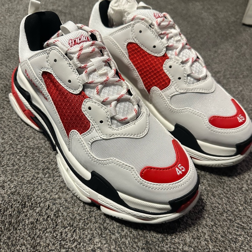 Balenciaga triple s men sneakers new size 12